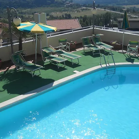 Hotel Ave 3*